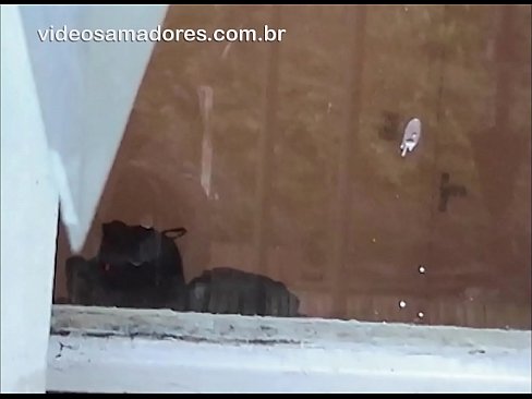❤️ Напален човек ја гледа својата девојка со друг дечко, снима ебано видео без да ја вознемирува двојката ️ Анално видео кај нас ❤